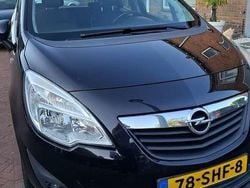 Zwart Gebruikt 2011 Opel Meriva MPV | € 4.445 (Eerlijke prijs)