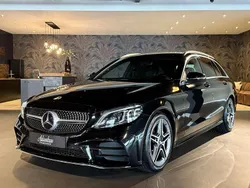 Zwart Gebruikt 2019 Mercedes C200 AMG Stationwagen | € 28.950 (Eerlijke prijs)