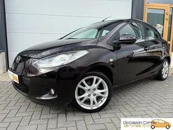 Bruin Gebruikt 2009 Mazda 2 Hatchback | € 4.799 (Eerlijke prijs)