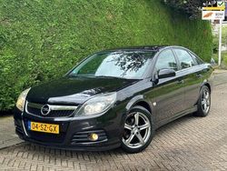 Zwart Gebruikt 2006 Opel Vectra GTS Executive Hatchback | € 3.750 (Duur)