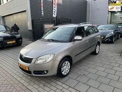 Beige Gebruikt 2008 Skoda Fabia Ambiente Hatchback | € 2.499 (Goede deal)