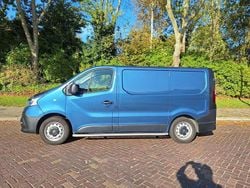 Blauw Gebruikt 2018 Renault Trafic Van | € 11.797 (Super prijs)