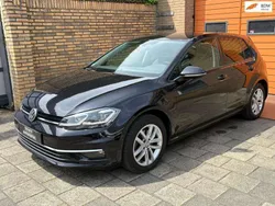 Zwart Gebruikt 2018 VW Golf VII Highline Hatchback | € 17.950 (Eerlijke prijs)