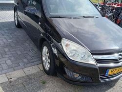 Zwart Gebruikt 2007 Opel Astra Hatchback | € 1.300 (Goede deal)