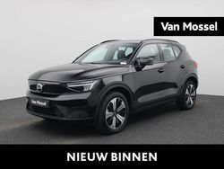 Zwart Gebruikt 2022 Volvo XC40 Core SUV | € 29.900