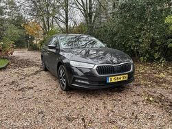 Zwart (metallic) Gebruikt 2021 Skoda Octavia Business Line Stationwagen | € 12.950 (Super prijs)