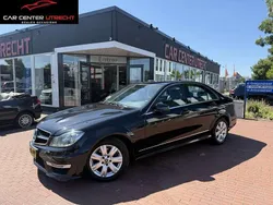 Zwart Gebruikt 2012 Mercedes C220 Avantgarde Sedan | € 8.950 (Iets duurder)