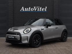 Grijs Gebruikt 2023 Mini Cooper SE Comfort Hatchback | € 21.945