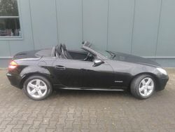 Zwart Gebruikt 2005 Mercedes SLK200 Cabriolet | € 7.950 (Goede deal)