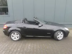 Zwart Gebruikt 2005 Mercedes SLK200 Cabriolet | € 7.950 (Goede deal)