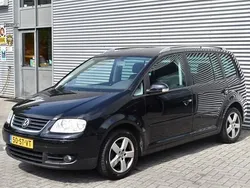 Zwart Gebruikt 2006 VW Touran MPV | € 999 (Eerlijke prijs)