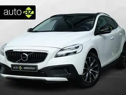 Wit Gebruikt 2018 Volvo V40 CC Dynamic Stationwagen | € 20.900 (Goede deal)
