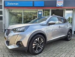 Grijs, metallic lak Gebruikt 2022 Peugeot e-2008 Allure SUV | € 20.950 (Goede deal)