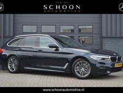 Blauw, metallic lak Gebruikt 2020 BMW 520 Executive Stationwagen | € 31.950 (Eerlijke prijs)