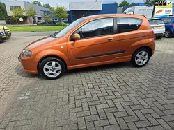 Oranje Gebruikt 2007 Chevrolet Kalos Hatchback | € 1.800 (Eerlijke prijs)