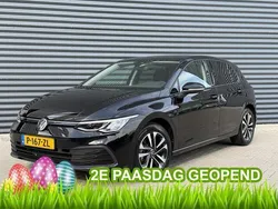 Zwart Gebruikt 2021 VW Golf VIII Hatchback | € 22.945 (Goede deal)