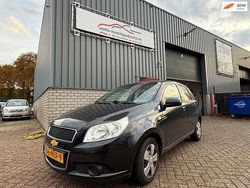 Zwart (metallic) Gebruikt 2011 Chevrolet Aveo Hatchback | € 1.995 (Eerlijke prijs)