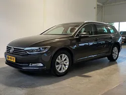 Bruin Gebruikt 2016 VW Passat Stationwagen | € 15.950 (Eerlijke prijs)