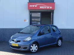 Blauw Gebruikt 2009 Toyota Aygo Hatchback | € 2.750 (Eerlijke prijs)