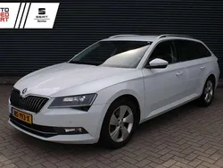 Wit Gebruikt 2017 Skoda Superb Business Line Stationwagen | € 14.895 (Eerlijke prijs)