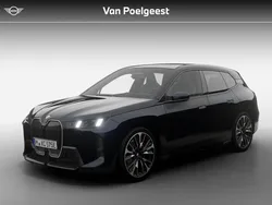 M carbonschwarz metallic (zwart metallic) Nieuw 2025 BMW iX Comfort Edition SUV | € 125.222 (Goede deal)