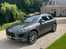 Grijs, metallic lak Gebruikt 2016 Porsche Macan Sport SUV | € 34.950 (Eerlijke prijs)