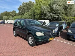 Groen Gebruikt 2002 Mercedes 320 SUV | € 2.950 (Super prijs)