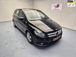 Zwart Gebruikt 2012 Mercedes B180 Ambition MPV | € 11.940 (Eerlijke prijs)