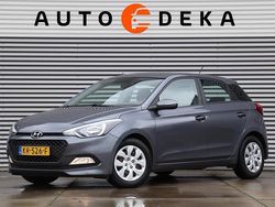 Grijs Gebruikt 2017 Hyundai i20 Hatchback | € 8.650 (Eerlijke prijs)