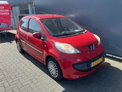 Rood Gebruikt 2008 Peugeot 107 Hatchback | € 1.944 (Eerlijke prijs)