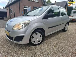 Grijs Gebruikt 2008 Renault Twingo Authentique Hatchback | € 1.350 (Eerlijke prijs)