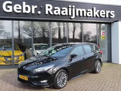 Zwart Gebruikt 2018 Ford Focus ST-Line Stationwagen | € 12.900 (Goede deal)