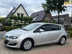 Grijs Gebruikt 2013 Opel Astra Business Hatchback | € 5.490 (Goede deal)