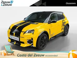 Geel Gebruikt 2024 Renault R5 Iconic Hatchback | € 29.935
