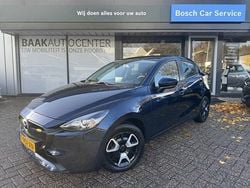 Blauw Gebruikt 2023 Mazda 2 Center-Line Hatchback | € 19.950 (Eerlijke prijs)