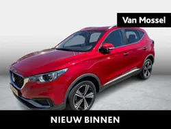 Rood Gebruikt 2020 MG ZS Luxury Sedan | € 15.495 (Eerlijke prijs)