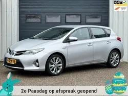 Grijs Gebruikt 2014 Toyota Auris Hatchback | € 11.250 (Super prijs)