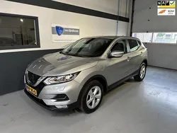 Grijs, metallic lak Gebruikt 2018 Nissan Qashqai Acenta SUV | € 14.950 (Eerlijke prijs)