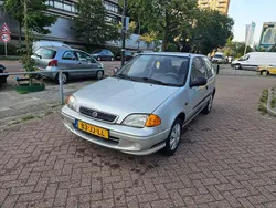 Zilver Gebruikt 2002 Suzuki Swift Hatchback | € 1.500