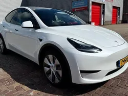 Wit Gebruikt 2023 Tesla Model Y RWD SUV | € 34.500 (Goede deal)