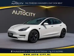 Wit Gebruikt 2023 Tesla Model 3 Standard Range Sedan | € 28.950 (Goede deal)