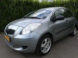 Grijs Gebruikt 2006 Toyota Yaris Terra Hatchback | € 3.950 (Eerlijke prijs)