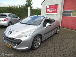 Grijs Gebruikt 2007 Peugeot 207 CC Cabriolet | € 1.650 (Eerlijke prijs)