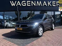 Grijs Gebruikt 2022 VW Tiguan Elegance SUV | € 31.450 (Super prijs)