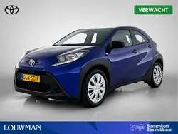 Blauw Gebruikt 2024 Toyota Aygo Play Hatchback | € 19.495 (Goede deal)