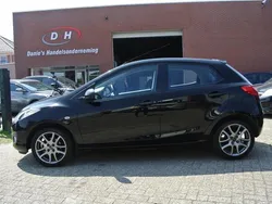 Zwart Gebruikt 2012 Mazda 2 Hatchback | € 3.299 (Goede deal)