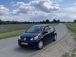 Gebruikt 2014 VW up! Hatchback | € 4.450 (Eerlijke prijs)