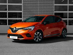 Oranje Gebruikt 2022 Renault Clio V Evolution Hatchback | € 18.945 (Eerlijke prijs)