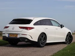 Wit Gebruikt 2020 Mercedes CLA200 Shooting Brake AMG Stationwagen | € 22.940 (Goede deal)