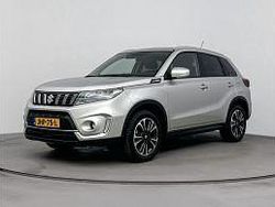 Grijs metallic Gebruikt 2024 Suzuki Vitara Style SUV | € 27.445 (Eerlijke prijs)